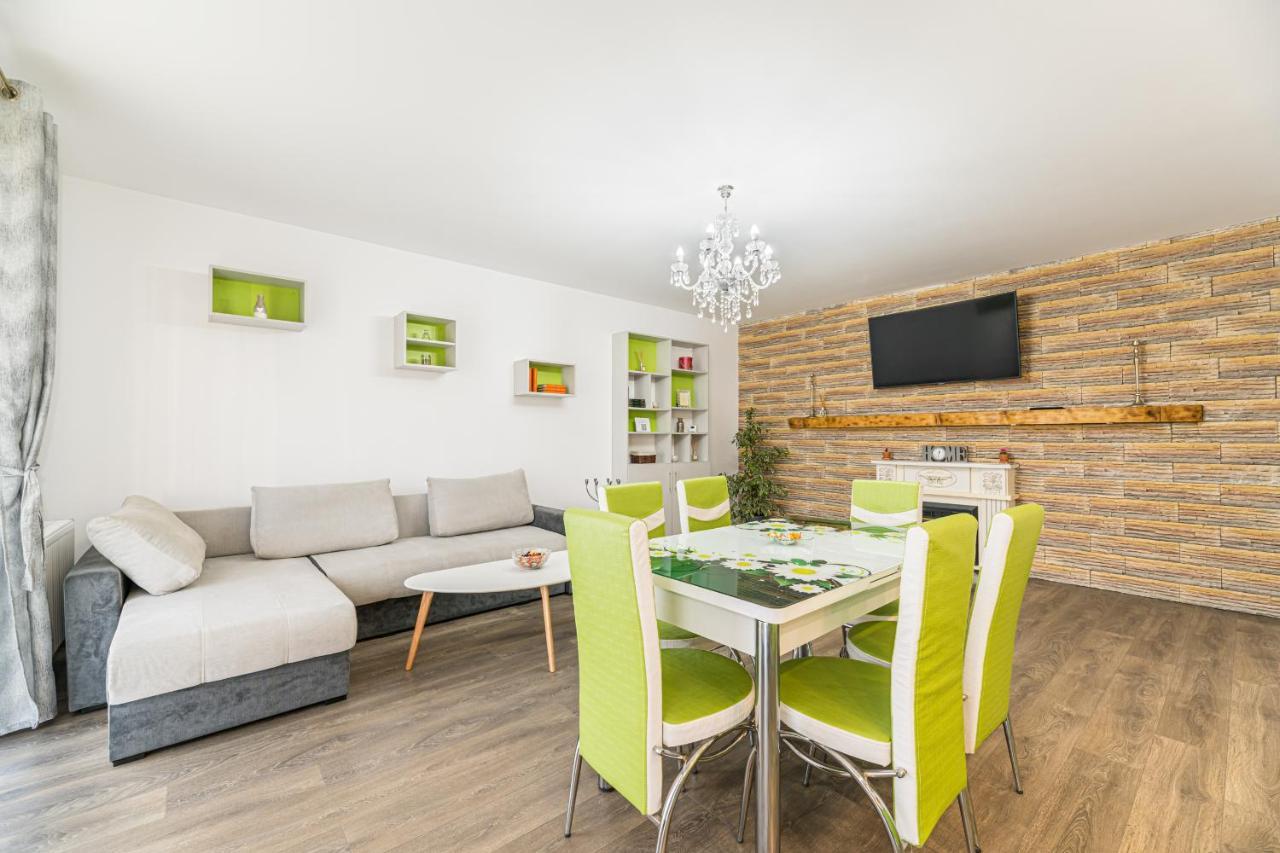 Apartament 2 Camere Narcis Braşov Extérieur photo