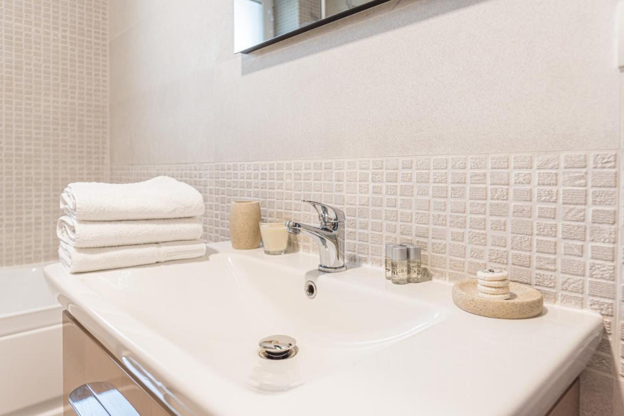 Apartament 2 Camere Narcis Braşov Extérieur photo